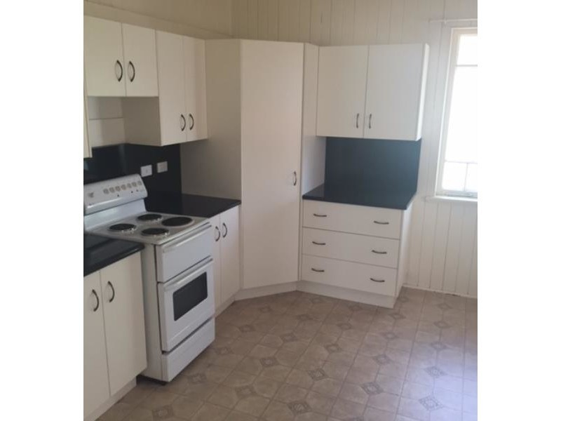 5 Voss Street, The Range QLD 4700